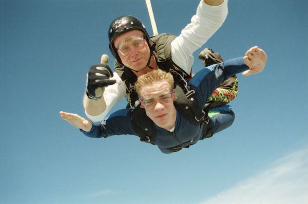 Vivez une expérience inoubliable avec un saut en parachute